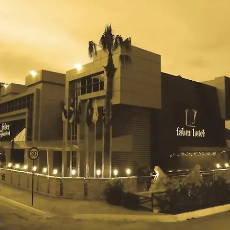 Faber 公寓式酒店 3*